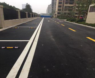 蘇州停車(chē)位劃線(xiàn)多少錢(qián)？ 小區(qū)停車(chē)場(chǎng)劃線(xiàn)施工價(jià)格？