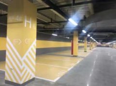 地下車庫停車位劃線的規格通常是多少？