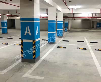 蘇州車(chē)庫(kù)劃線多少錢(qián)一米?蘇州公路劃線多少一平方?