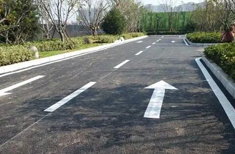 苏州道路划线的两种类型：冷喷划线和热熔划线？