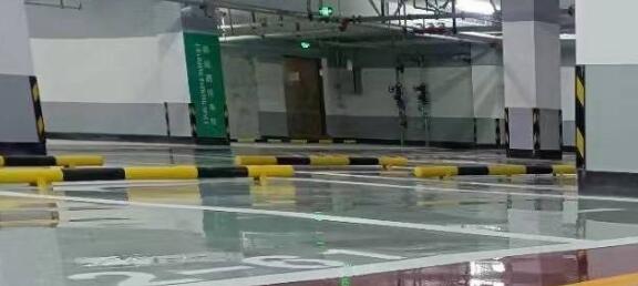 蘇州環(huán)氧地坪廠家分析,冬天進(jìn)行地坪施工時,特別注意以下幾個方面? 蘇州環(huán)氧地坪廠家分析,冬天進(jìn)行地坪施工時,特別注意以下幾個方面?